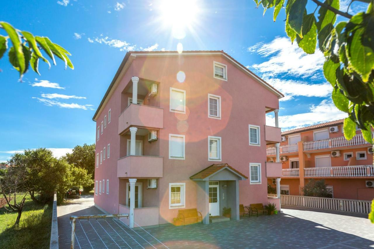 Apartmani Diana Medulin Exteriör bild